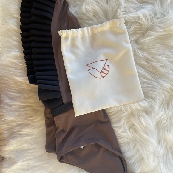 Puntamar Toria One Piece Chestnut ! HOST PICK !! - Picture 10 of 14